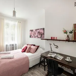 Shortstaypoland Mostowa , Warsaw Poland